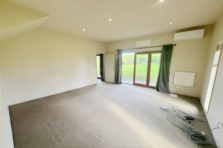 Photo of property in 32 Henwood Road, Taupaki, Henderson, 0782