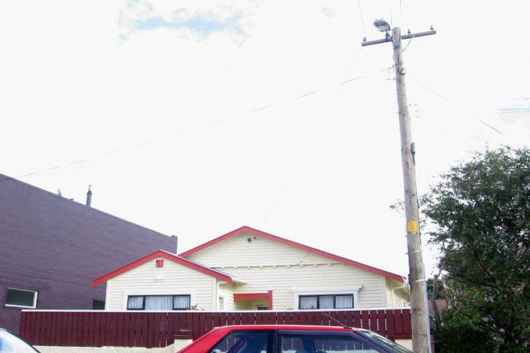 Photo of property in 11 Kensington Avenue, Petone, Lower Hutt, 5012