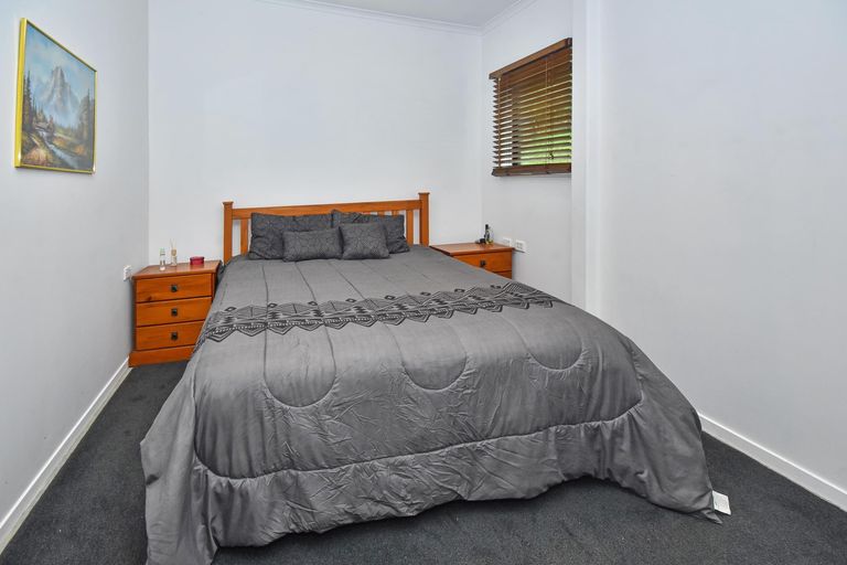 Photo of property in 28 Johnson Street, Tuakau, 2121