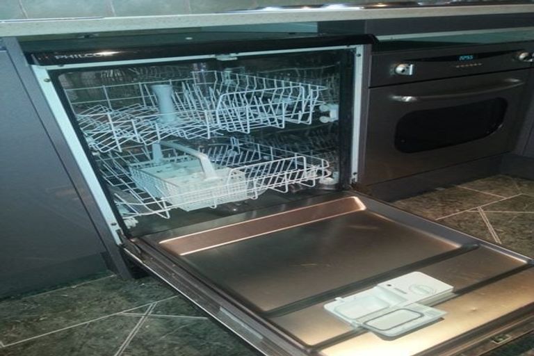 Photo of property in 19 Hiwihau Place, Glenfield, Auckland, 0629