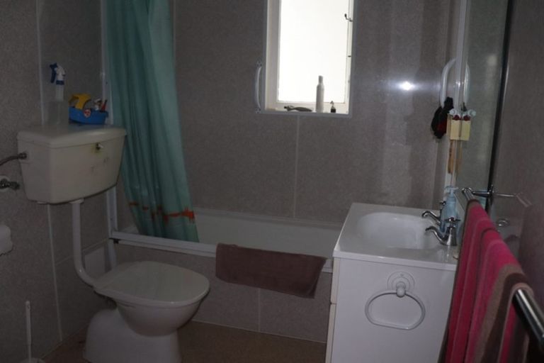 Photo of property in 19 Donald Street, Karori, Wellington, 6012