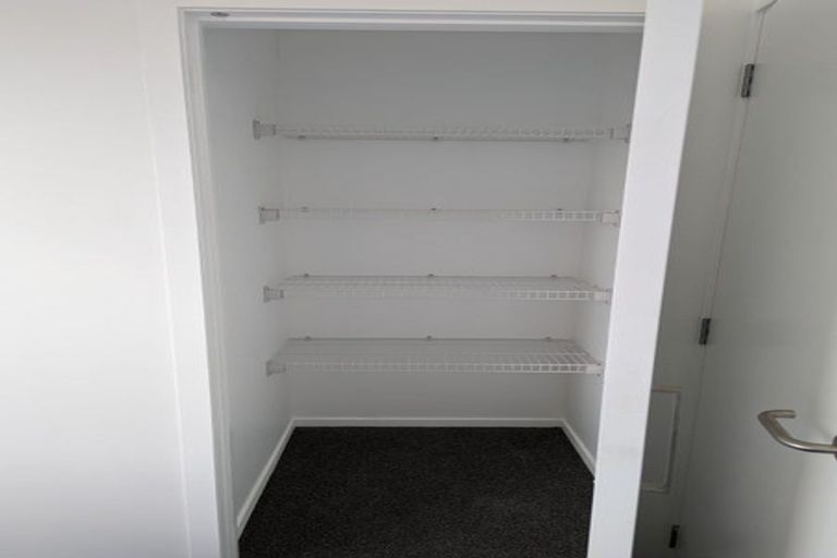 Photo of property in 73 Te Puketoka Lane, Mangere, 2022