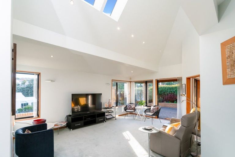 Photo of property in 29 Treasure Grove, Hataitai, Wellington, 6021