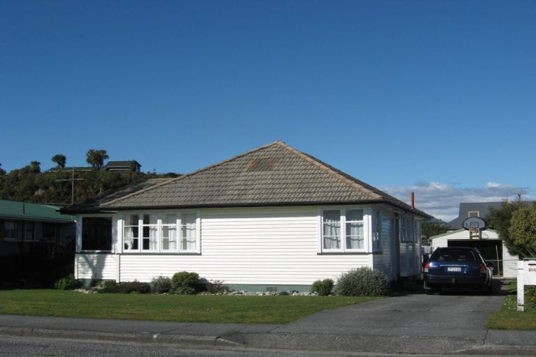 Photo of property in 200 Sewell Street, Hokitika, 7810