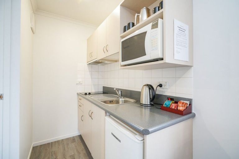 Photo of property in 8a-d Camden Street, Turnbull Thomson Park, Invercargill, 9810