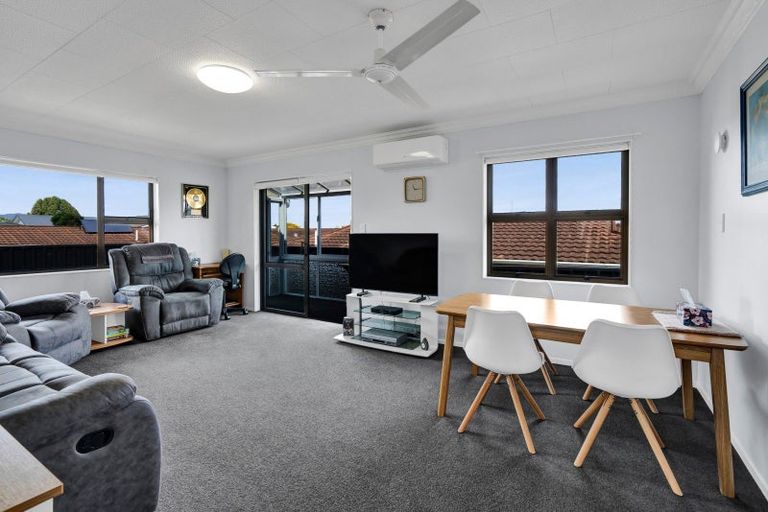 Photo of property in 19a Tukapa Street, Westown, New Plymouth, 4310