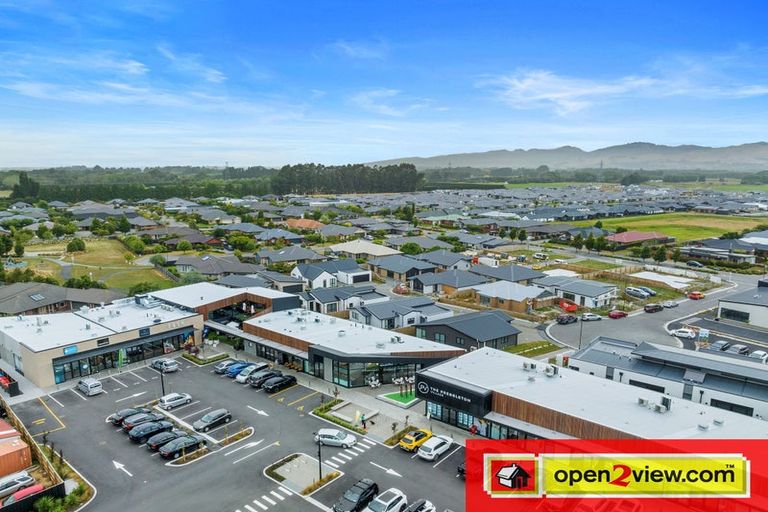 Photo of property in 12 Coupling Close, Prebbleton, 7604