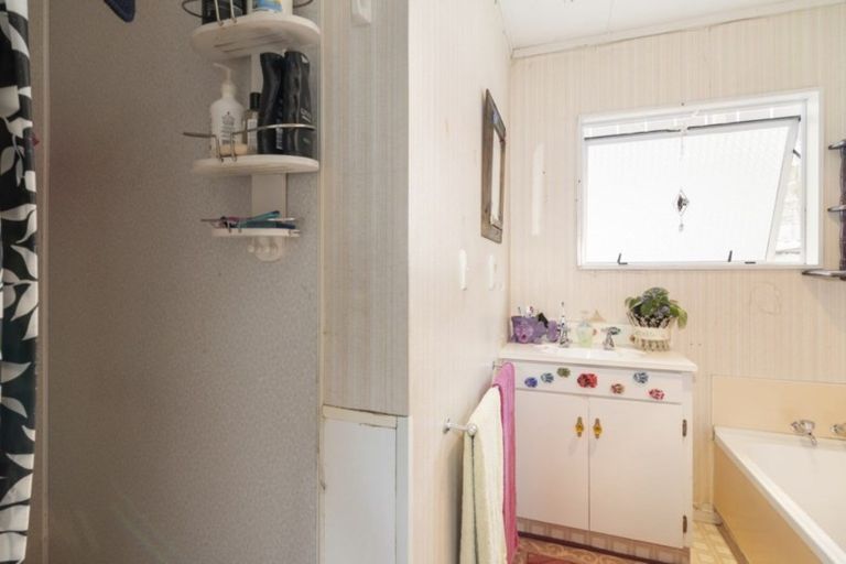 Photo of property in 1/18 Parkers Road, Tahunanui, Nelson, 7011