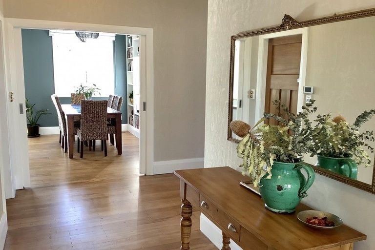 Photo of property in 5 Travancore Street, Island Bay, Wellington, 6023