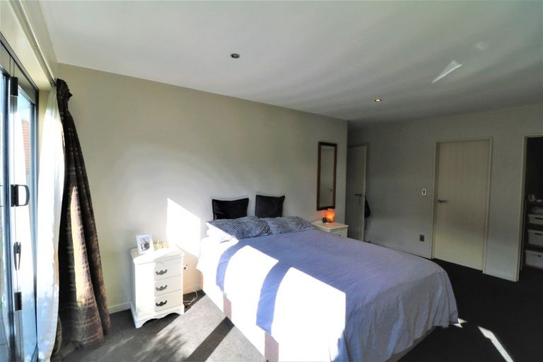 Photo of property in 106a Kings Drive, Wanaka, 9305