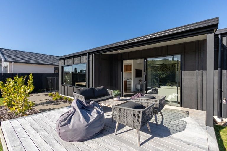 Photo of property in 9 Kaiwaru Place, Waikanae, 5036