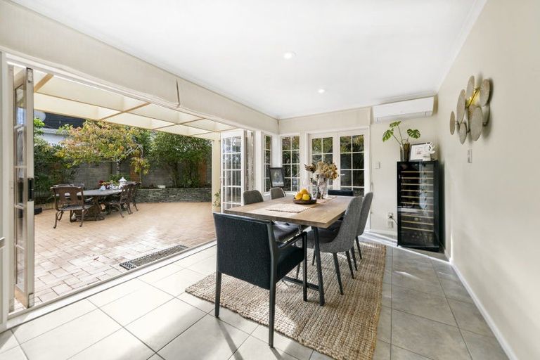 Photo of property in 12 San Jose Rise, Shamrock Park, Auckland, 2016