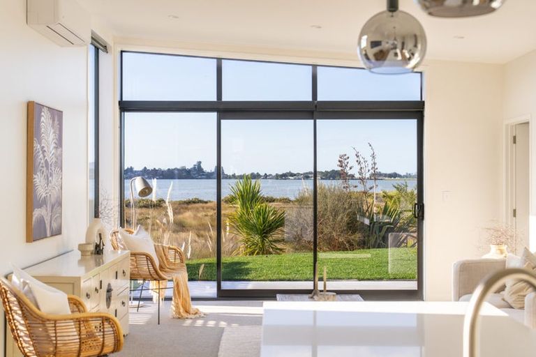 Photo of property in 43 Hinaki Street, Poike, Tauranga, 3112