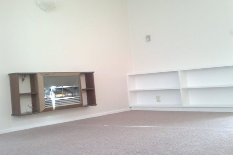 Photo of property in 31 Woodhouse Avenue, Karori, Wellington, 6012