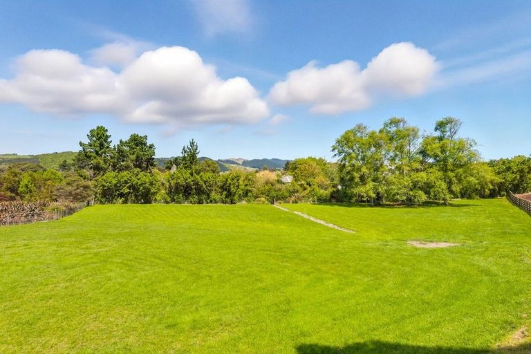 Photo of property in 114 Otaihanga Road, Otaihanga, Paraparaumu, 5036