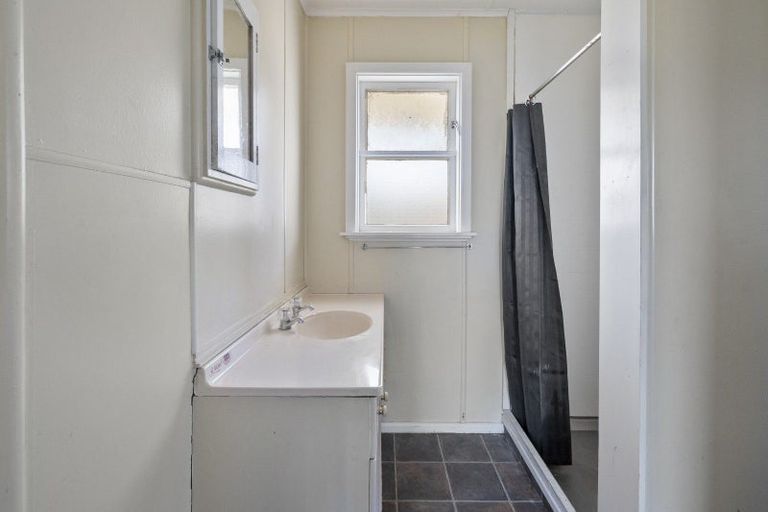 Photo of property in 14 Otore Street, Marton, 4710