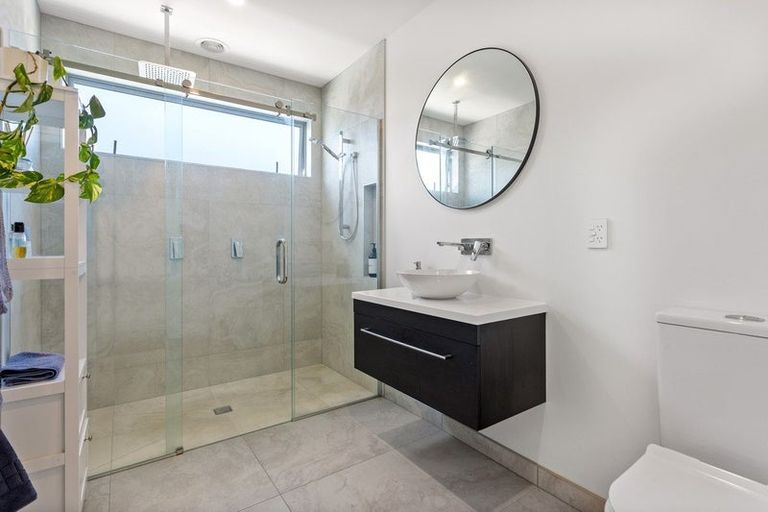 Photo of property in 2 Guyon Street, Marshland, Christchurch, 8083