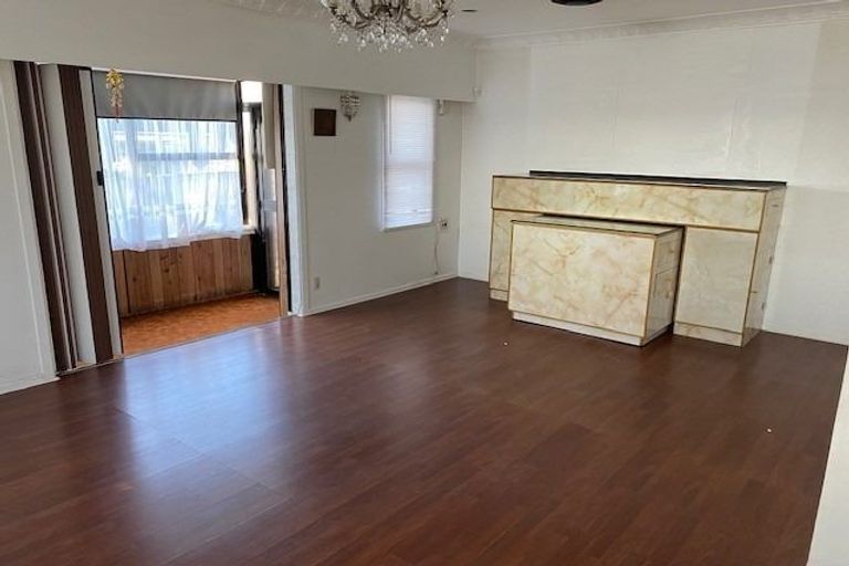 Photo of property in 423 Pakuranga Road, Pakuranga Heights, Auckland, 2010