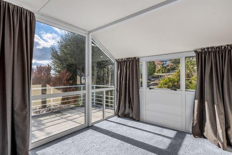 Photo of property in 20 Woodlau Rise, Huntsbury, Christchurch, 8022