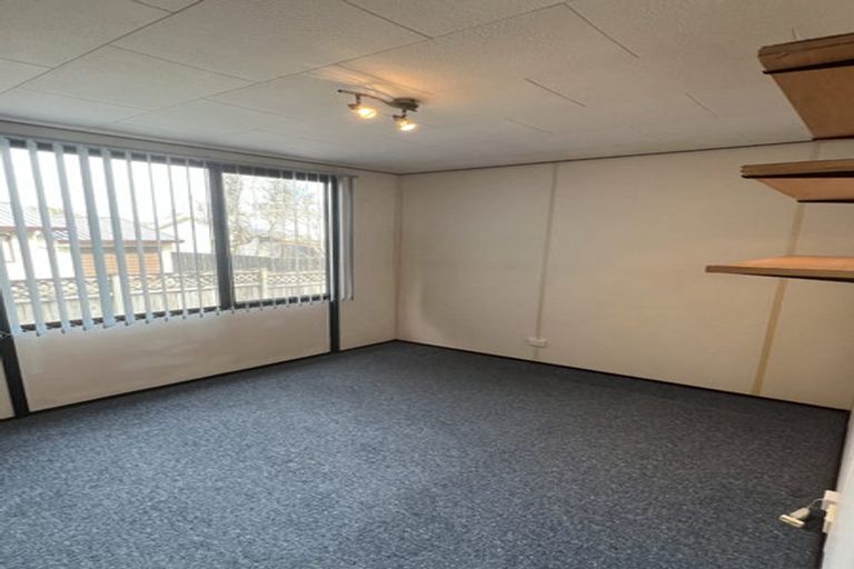 Photo of property in 2/141 Carnoustie Drive, Wattle Downs, Auckland, 2103