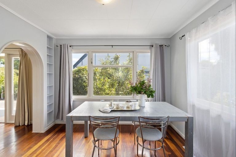 Photo of property in 2/1116 Outram Road, Akina, Hastings, 4122