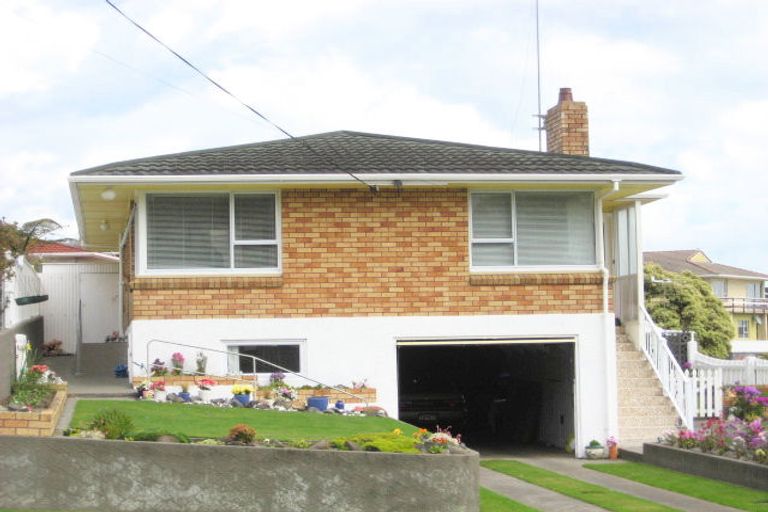 Photo of property in 176 Ngamotu Road, Spotswood, New Plymouth, 4310