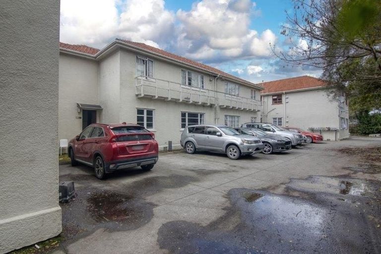 Photo of property in 11 Larsen Court, Roslyn, Palmerston North, 4414