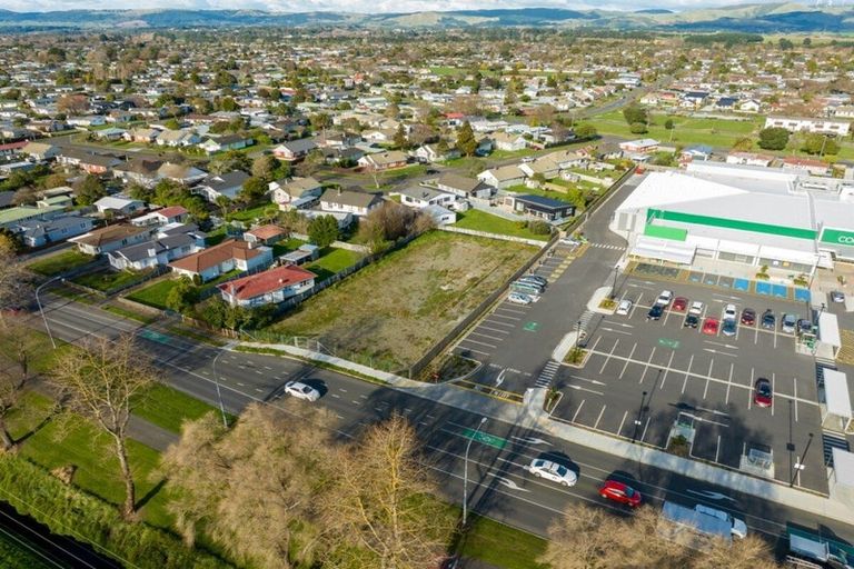 Photo of property in 530 Pioneer Highway, Highbury, Palmerston North, 4412