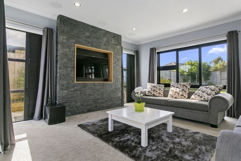 Photo of property in 14 Isobel Hodgson Drive, Cambridge, 3434