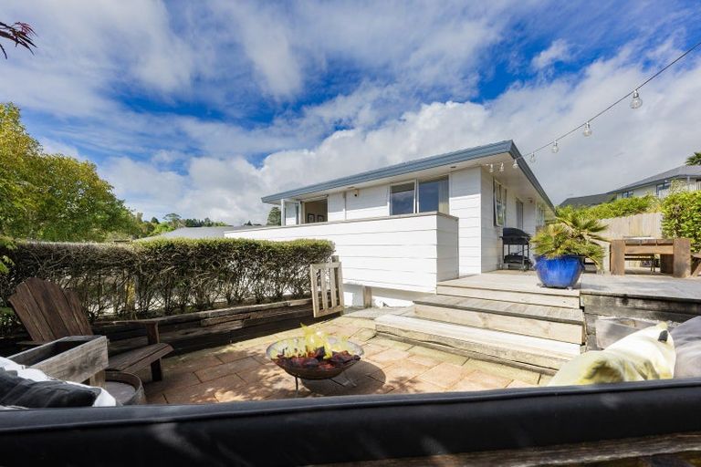 Photo of property in 26 Killygordon Place, Massey, Auckland, 0614