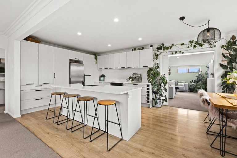 Photo of property in 5 Gavin Black Street, Meeanee, Napier, 4112