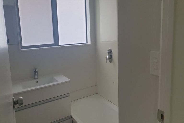 Photo of property in 19 Luanda Drive, Ranui, Auckland, 0612