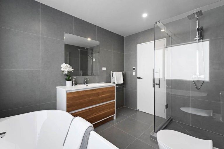 Photo of property in 36 Baumea Rise, Massey, Auckland, 0614