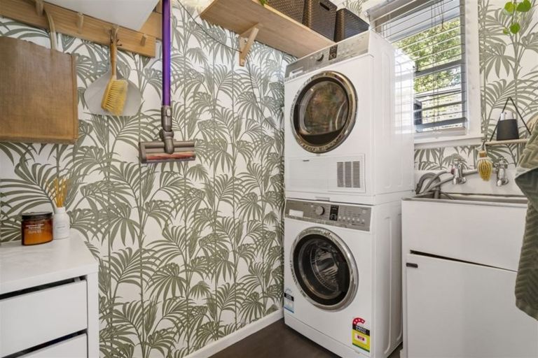 Photo of property in 3 Catrina Avenue, Birkenhead, Auckland, 0626