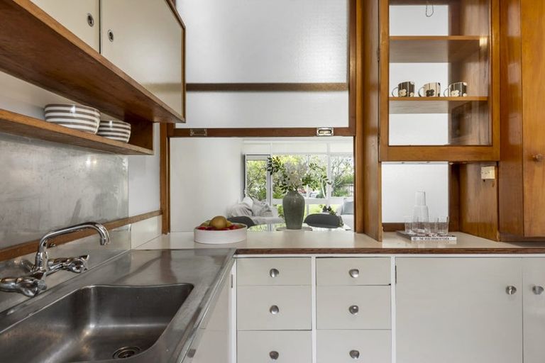 Photo of property in 5/6 North Avenue, Narrow Neck, Auckland, 0624