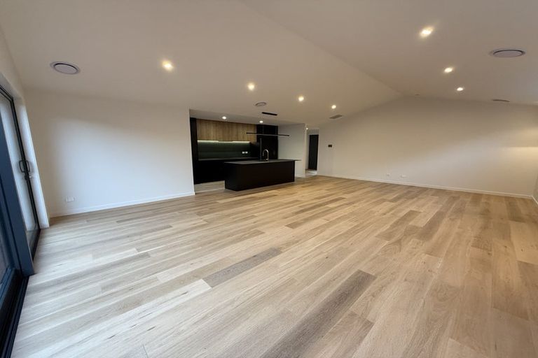 Photo of property in 10 Mason Street, Wanaka, 9305