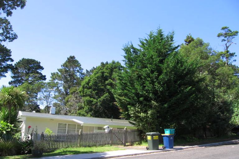Photo of property in 93 Canongate Street, Birkdale, Auckland, 0626