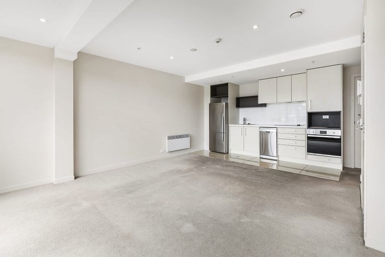 Photo of property in Nouvo Apartments, 4e/21 Rugby Street, Mount Cook, Wellington, 6021