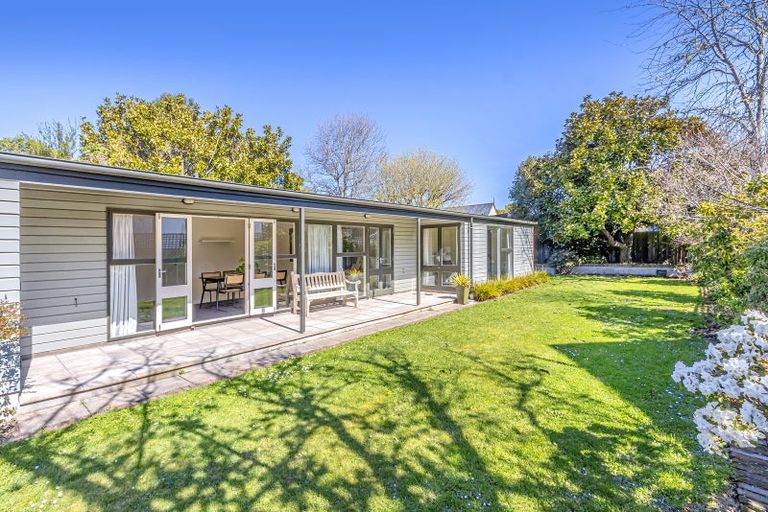 Photo of property in 53a Garreg Road, Bryndwr, Christchurch, 8052