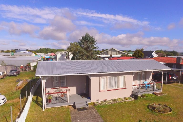 Photo of property in 6 Cambridge Street, Putaruru, 3411