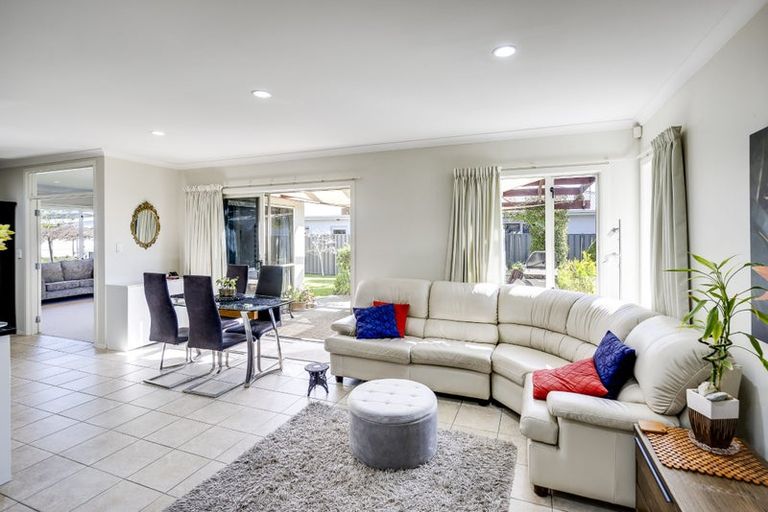 Photo of property in 5 Waimea Way, Poraiti, Napier, 4112
