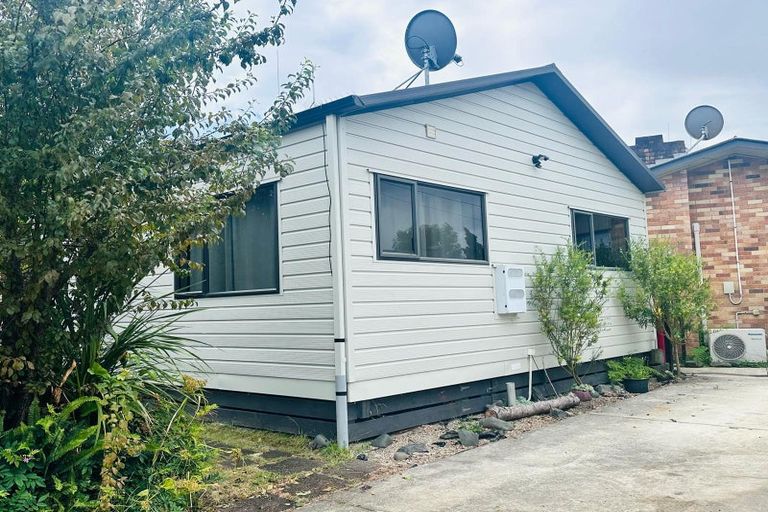 Photo of property in 35 Pulham Crescent, Queenwood, Hamilton, 3210