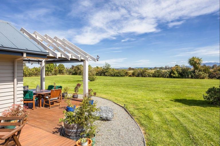 Photo of property in 192 Terrace Road, Leithfield, Amberley, 7481