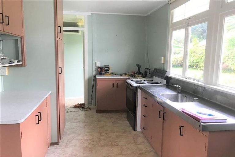 Photo of property in 45 Moeraki Road, Maoribank, Upper Hutt, 5018