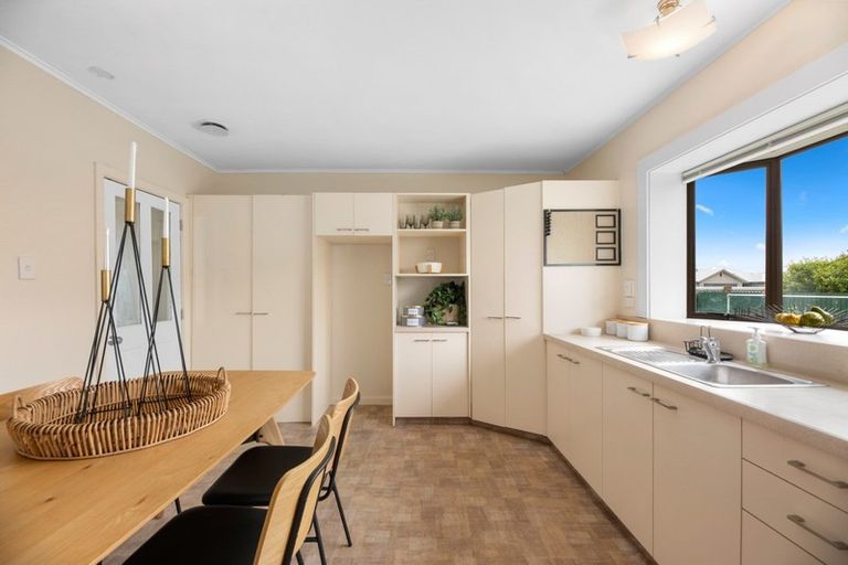 Photo of property in 40 Grimseys Road, Redwood, Christchurch, 8051