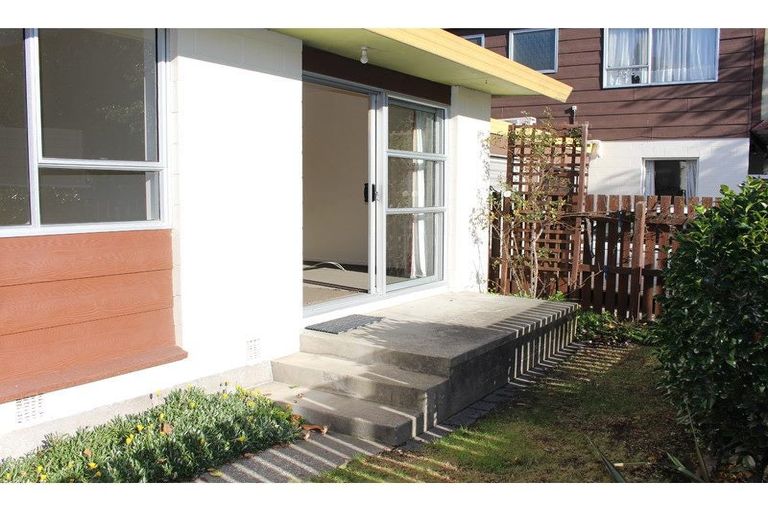 Photo of property in 2/33 Trent Street, Linwood, Christchurch, 8011