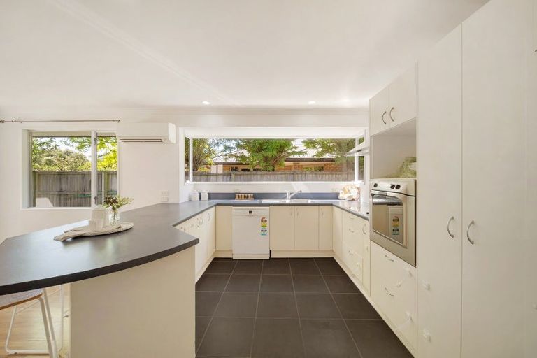 Photo of property in 6 Creedon Glen, Casebrook, Christchurch, 8051