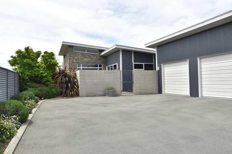 Photo of property in 31 Rhoboro Road, Twizel, 7901