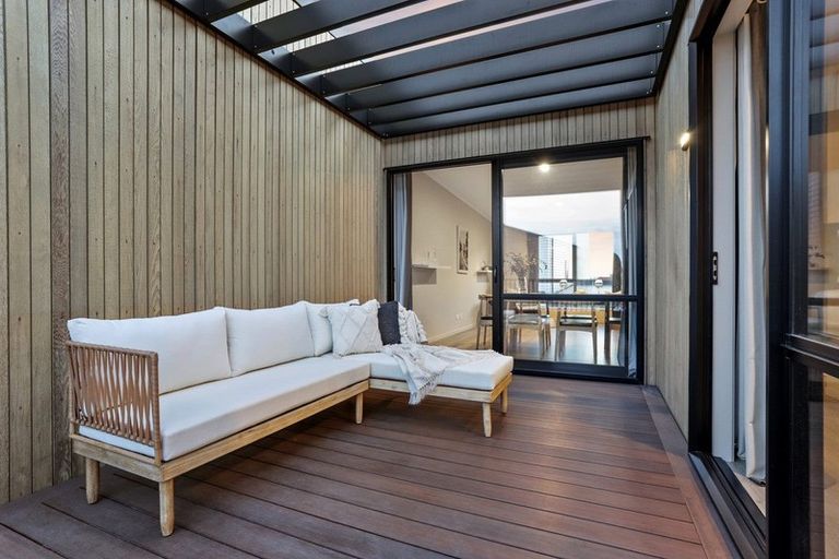 Photo of property in 18 Kerewhenua Crescent, Hobsonville, Auckland, 0616