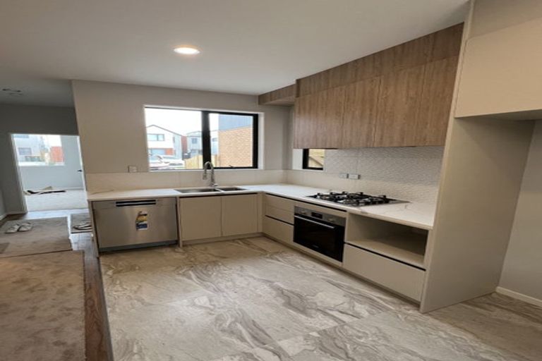 Photo of property in 3 Combat Street, Papakura, 2110